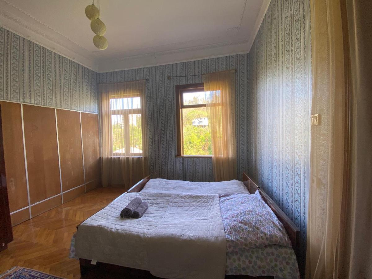 Sukho Cozy House Батуми Экстерьер фото